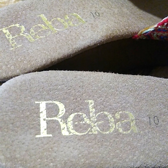 Reba Wedge Heels - Picture 7 of 10